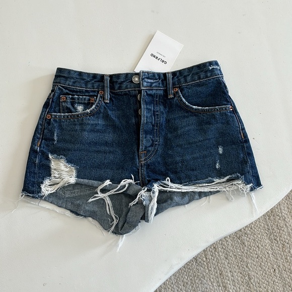 New GRLFRND Cindy Cut Off Distressed Jean Short in All Shook Up Size 24 - Picture 3 of 9